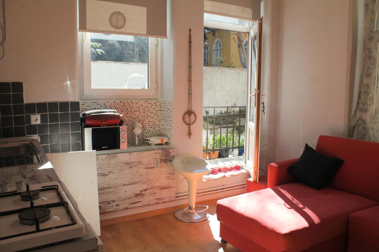 Апартаменты For Those Who Want To Be Close To Beyoglu Istiklal Street Стамбул Экстерьер фото